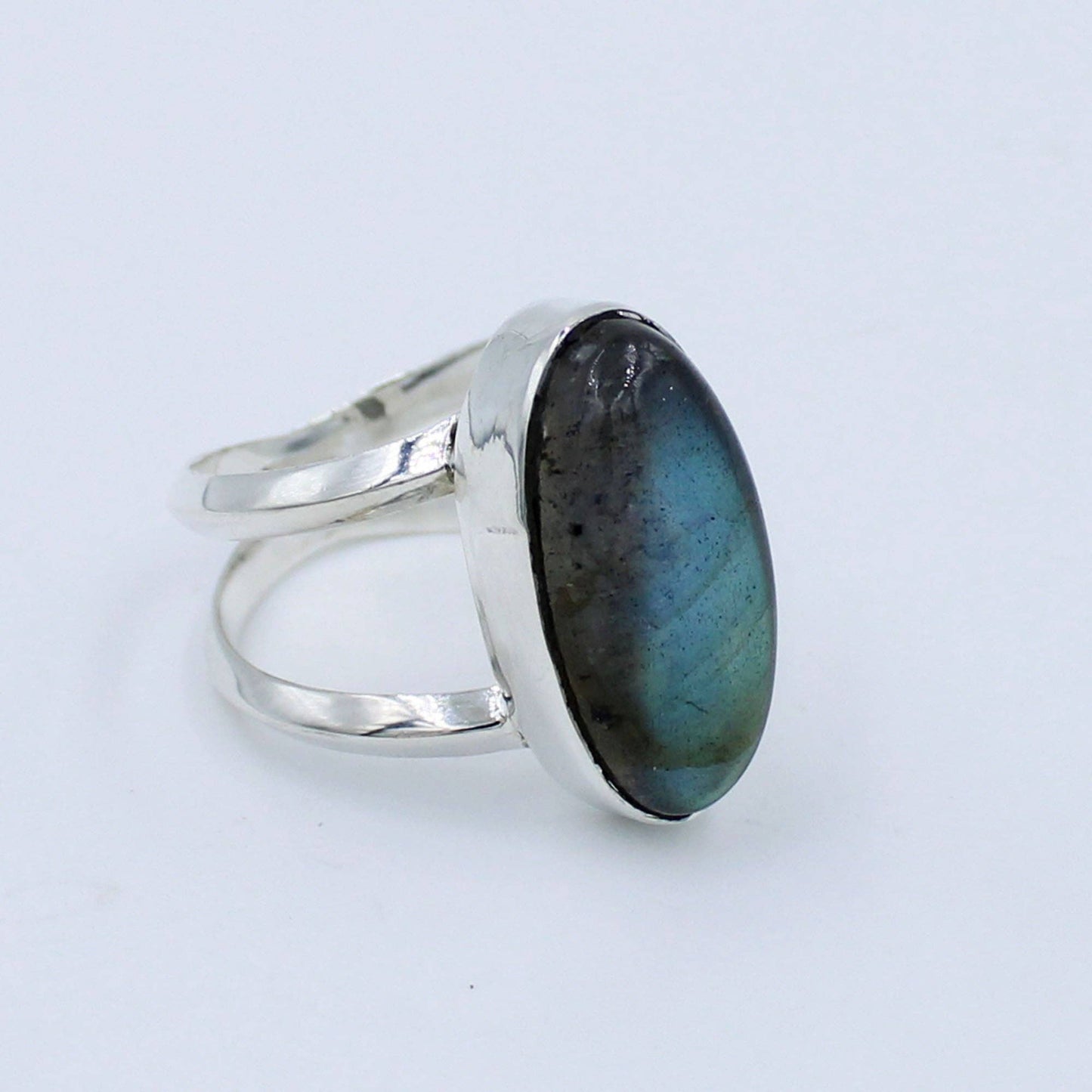 Labradorite Oval 925 Sterling Silver Ring